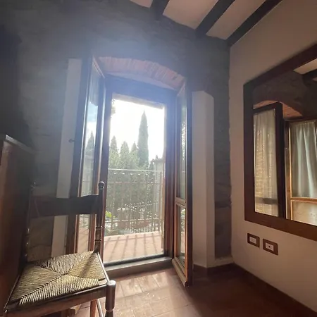 Casina 57 아파트 로로시우펜나